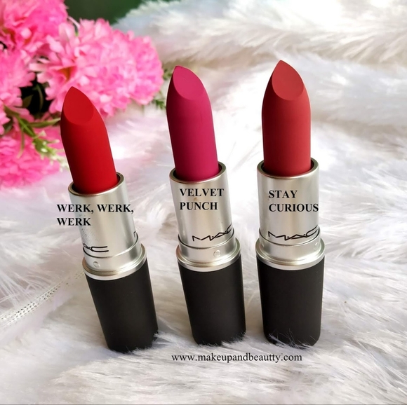 NIB MAC-Stay Curious 923, Powder Kiss Lipstick - Picture 14 of 16